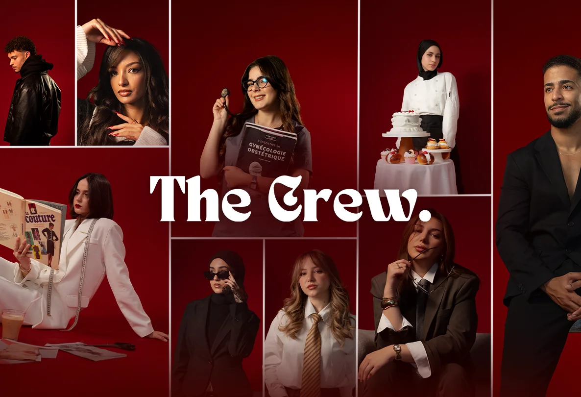 Wall of The Crew Algeria creators around the The Crew logo